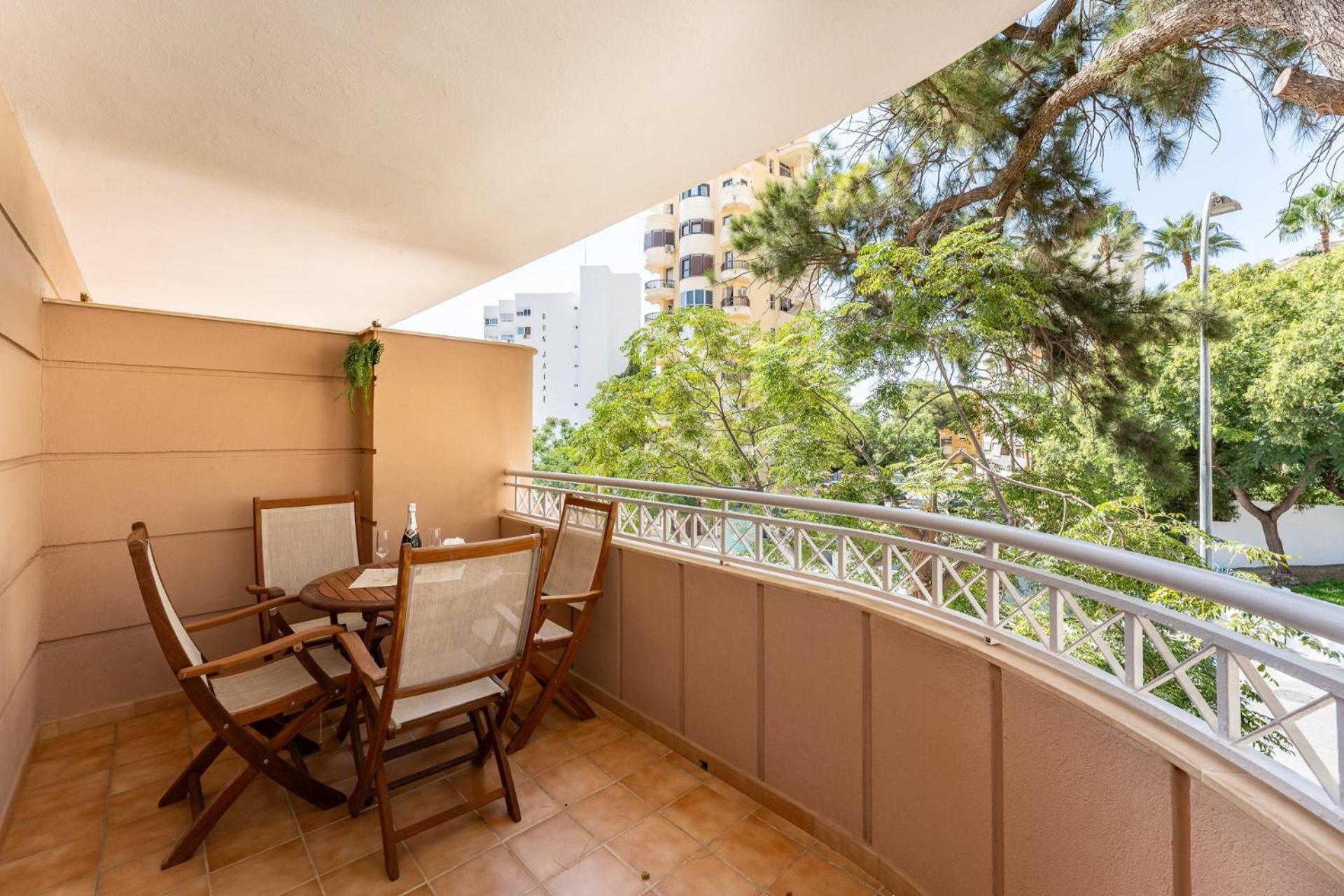 Malagasuite Costa Sol Oasis Торремолинос Экстерьер фото